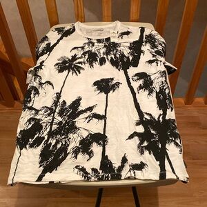 *New* Express short sleeve t-shirt. Color: Black/White. Size: M